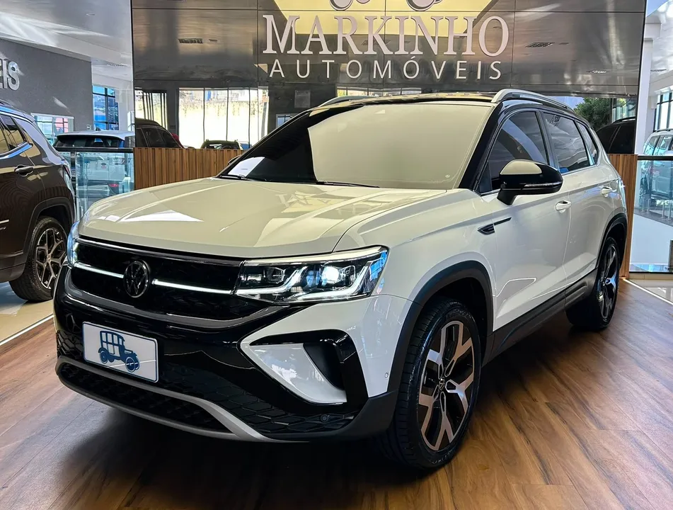 Volkswagen Taos 2024 à venda