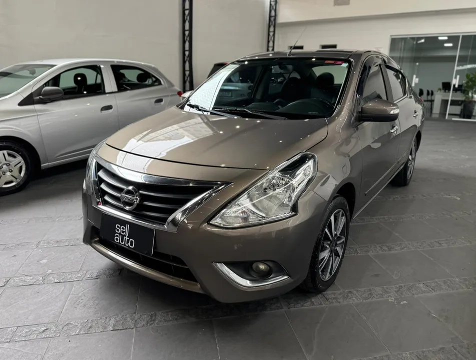 Nissan VERSA SL 1.6 16V FlexStart 4p Aut.