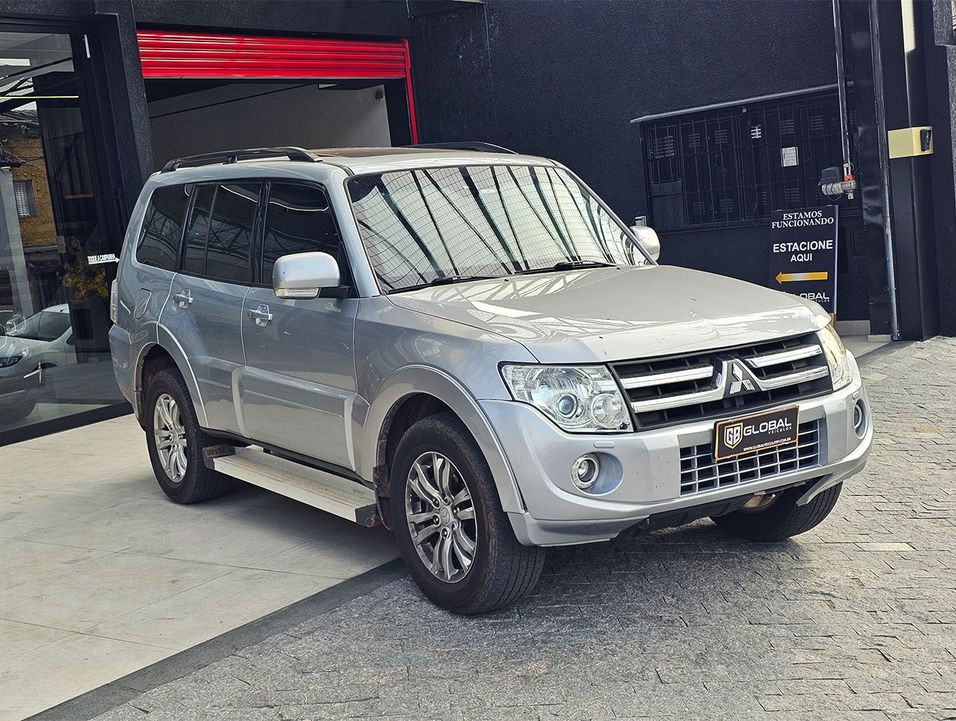 Mitsubishi Pajero HPE Full 3.2 4x4 T.I.Dies. 5p Aut