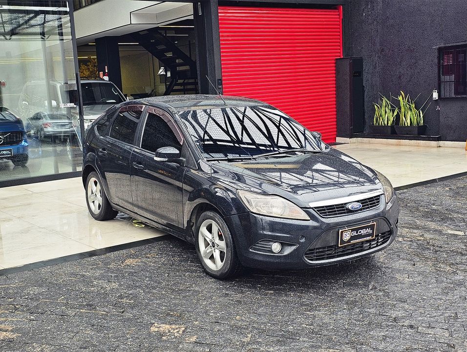 Ford Focus 1.6 S/SE/SE Plus Flex 8V/16V  5p