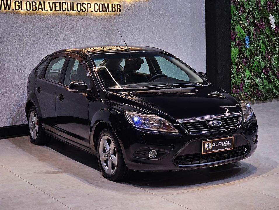 Ford Focus 1.6 S/SE/SE Plus Flex 8V/16V  5p