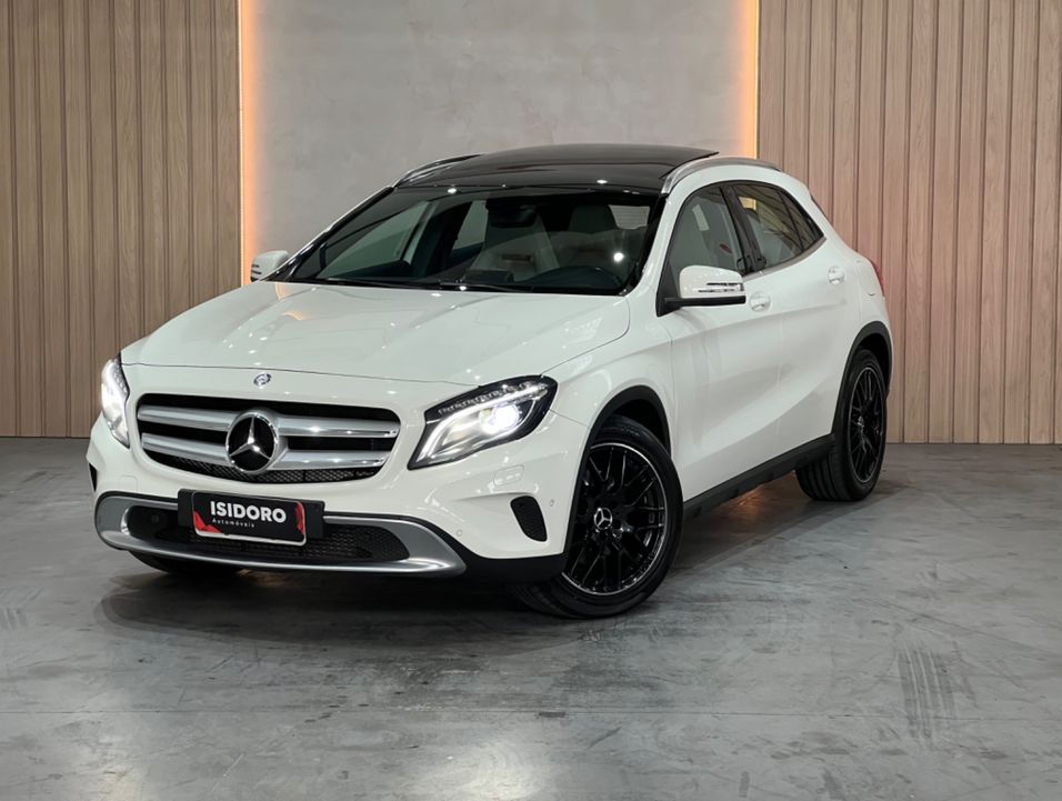 Mercedes GLA 250 Vision 2.0 TB 16V 211cv Aut.