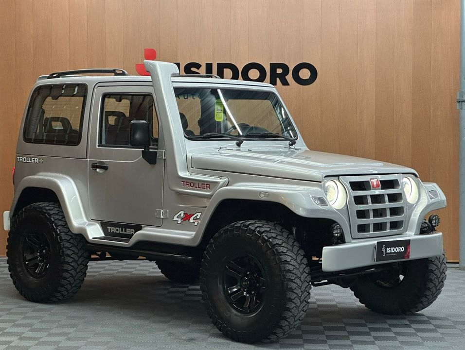 Troller T-4 4x4 3.0 TB Int. Cap. Rígida Diesel