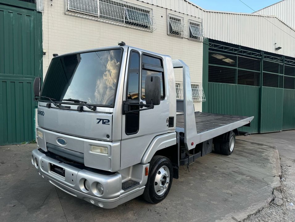 FORD CARGO 712 E Turbo 2p (diesel)