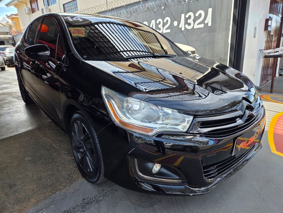 Citroën C4 LOUNGE Tendance 2.0 Flex 4p Aut.