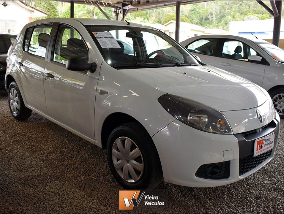 Renault SANDERO Authentique HiFlex 1.0 16V 5p Flex 4 portas, câmbio