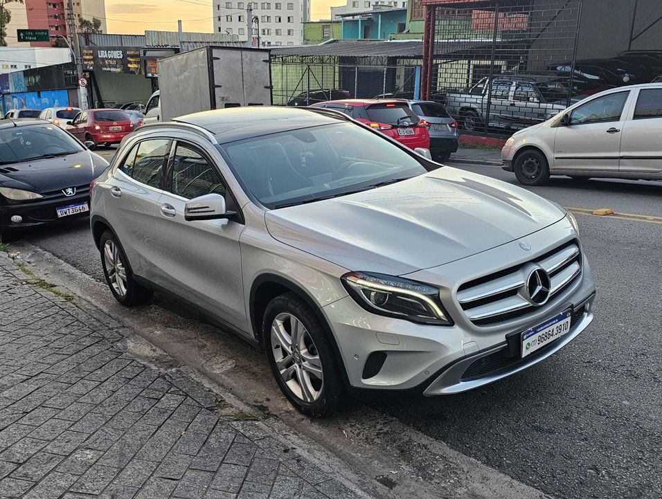 Mercedes GLA 200 Vision 1.6/1.6 TB 16V Flex Aut.