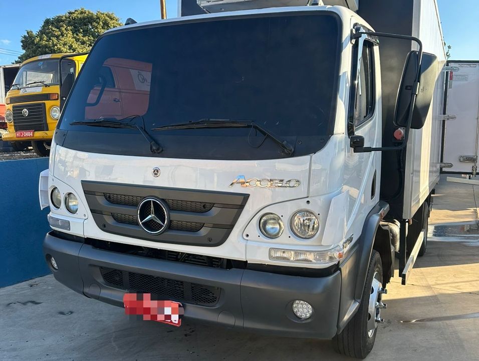 MERCEDES 1016