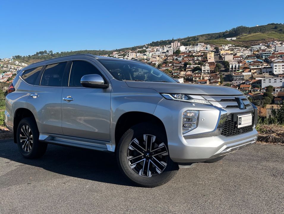 Mitsubishi Pajero Sport HPE-S 2.4  4x4 Diesel Aut.
