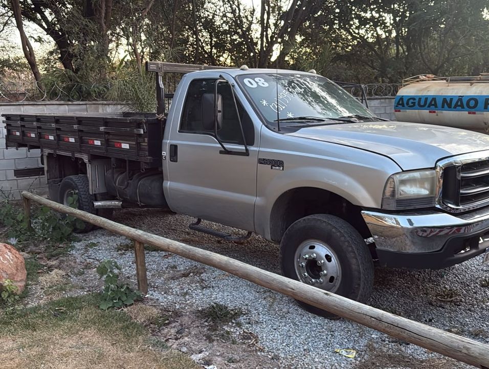 FORD F-4000 TURBO CUMMINS 2p (diesel)
