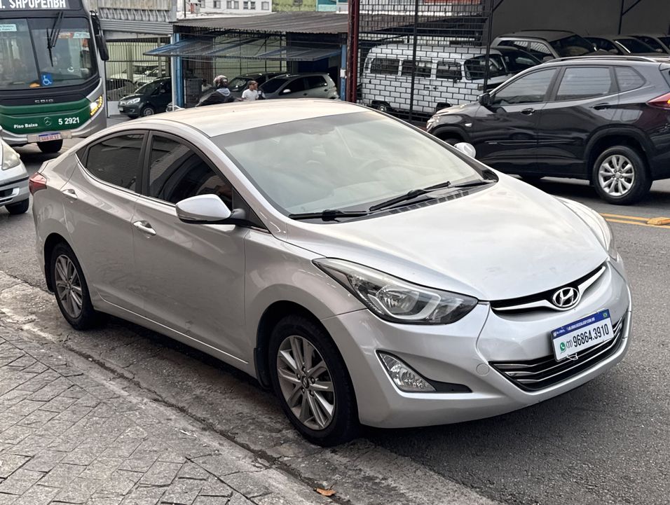 Hyundai Elantra GLS 2.0 16V Flex Aut.