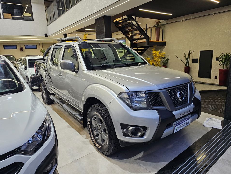 Nissan Frontier SV AT.CD 4x4 2.5 TB Diesel Mec.