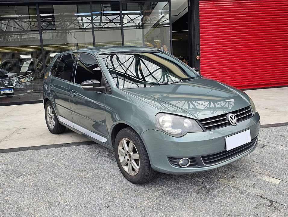 VolksWagen Polo SPORTLINE 1.6 Mi Total Flex 8V 5p