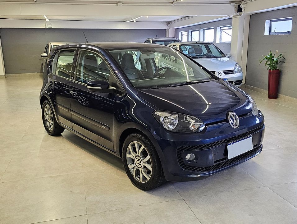 VolksWagen up! move 1.0 TSI Total Flex 12V 5p