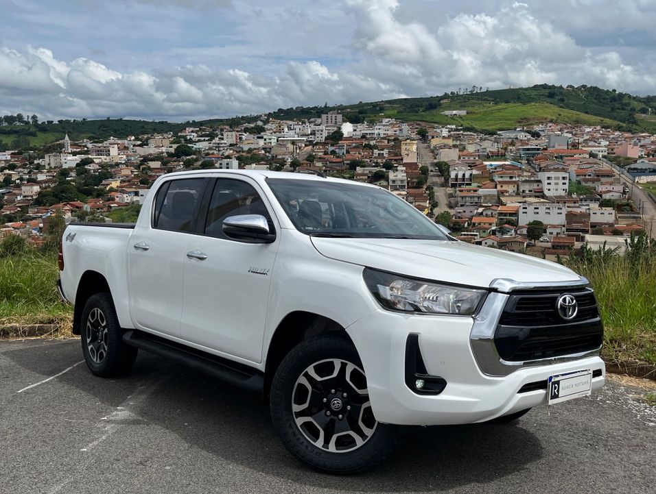 Toyota Hilux CD SRV 4x4 2.8 TDI Diesel Aut.