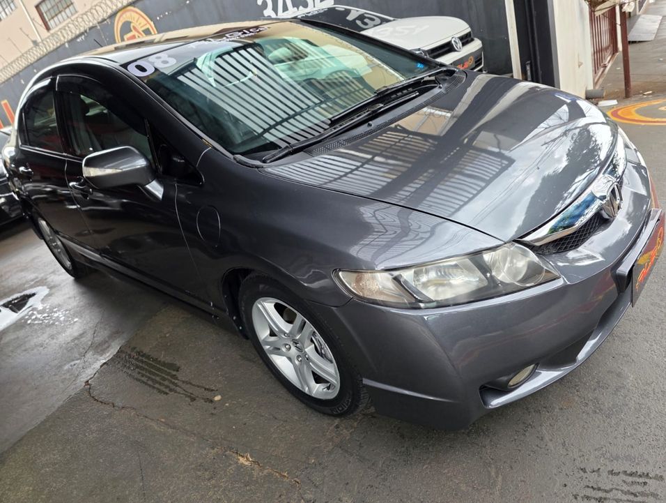 Honda Civic Sedan EXS 1.8/1.8 Flex 16V Aut. 4p