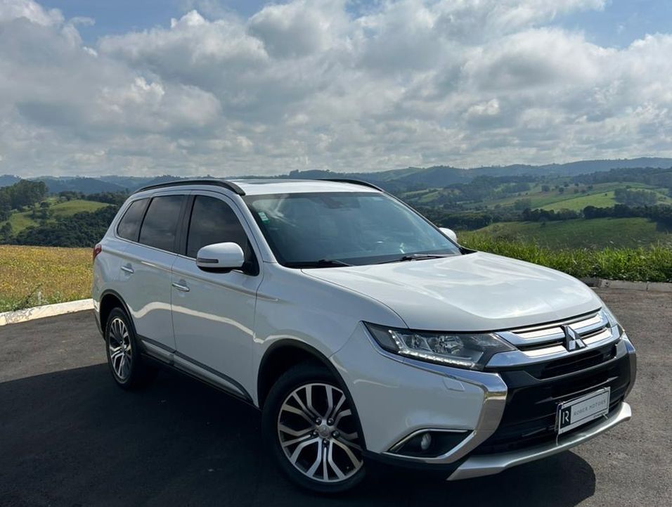 Mitsubishi OUTLANDER 2.2 165cv Diesel Aut.