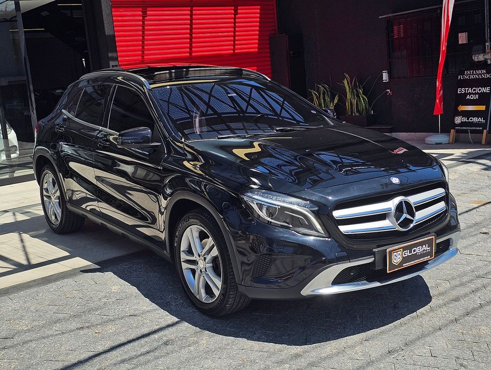 Mercedes GLA 200 Vision 1.6/1.6 TB 16V Flex Aut.