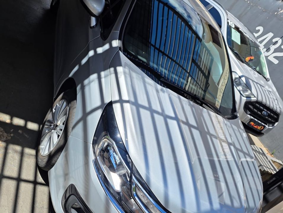 Citroën C4 LOUNGE Live Bus. 1.6 Flex Aut.