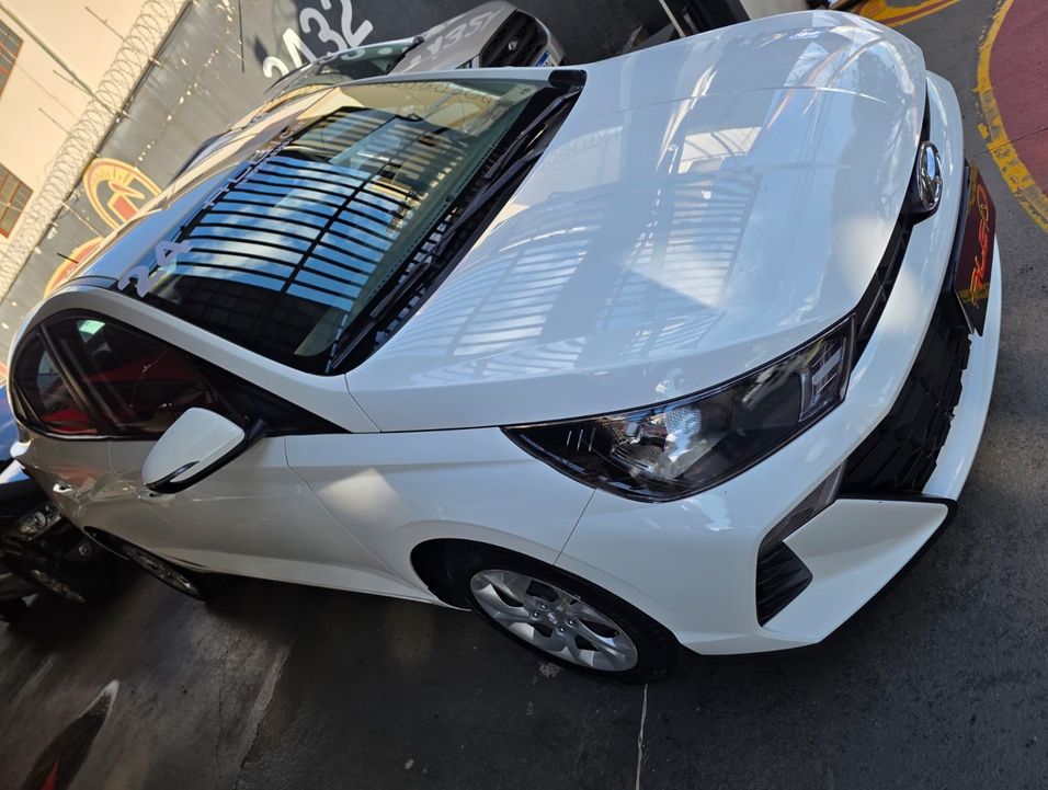 Hyundai HB20S Comfort 1.0  Flex 12V Mec.