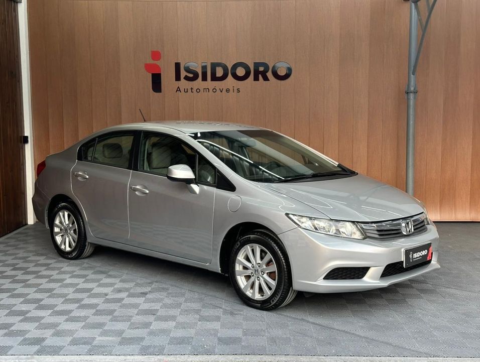 Honda Civic Sedan LXS 1.8/1.8 Flex 16V Aut. 4p