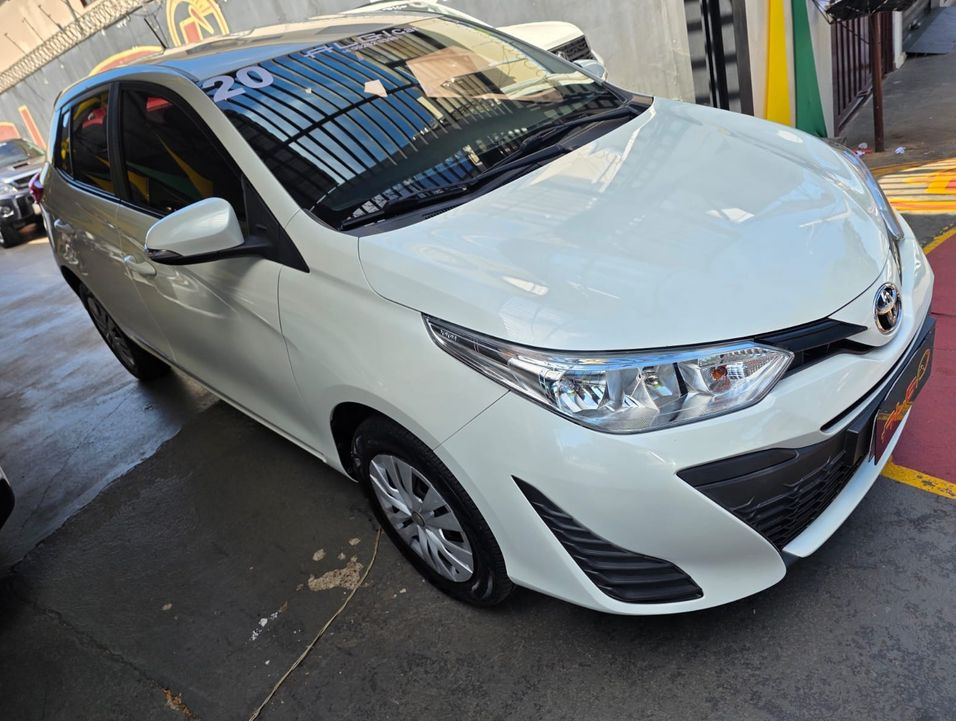 Toyota YARIS XL Live 1.3 Flex 16V 5p Aut.