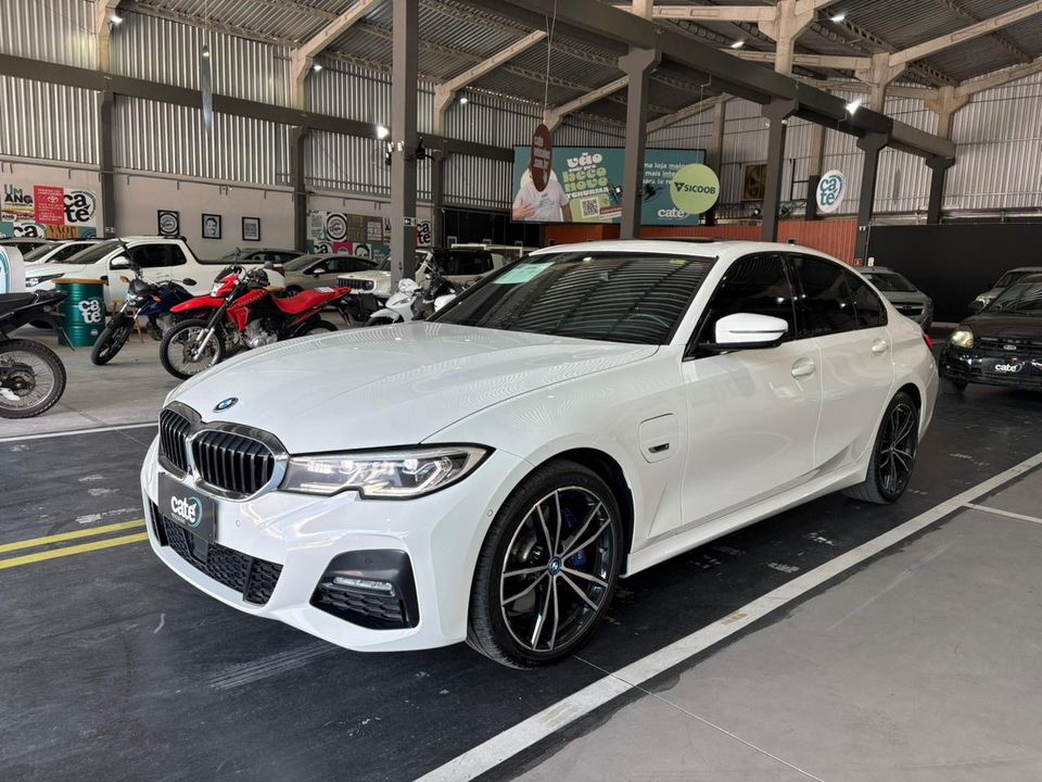 BMW 330e M Sport 2.0 Turbo Aut. (Híbrido)