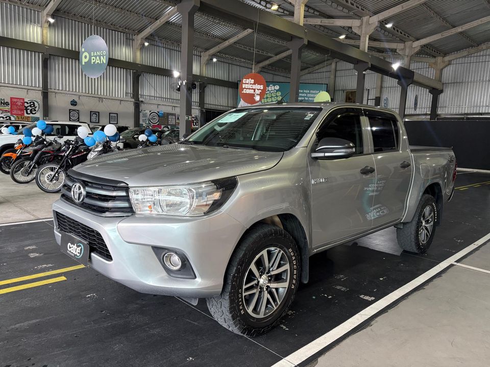 Toyota Hilux CD 4x4 2.8 Diesel Mec.