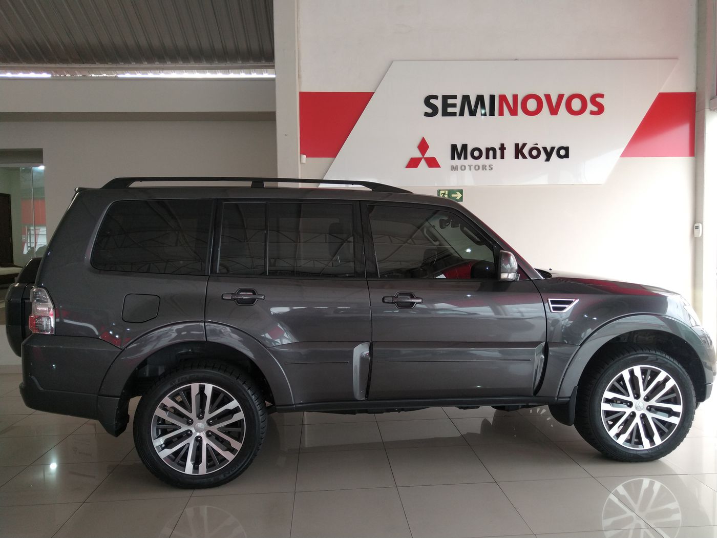 Mitsubishi Pajero Hpe Full 3 2 4x4 T I Dies 5p Aut Diesel 4 Automático 53012 Em Ponta Grossa