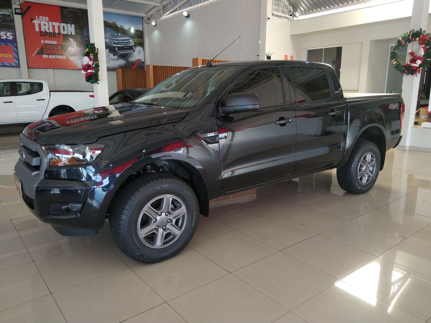 Ford Ranger XLS 2.2 4x4 CD Diesel Mec. Diesel 4 Manual 13694 em Ponta